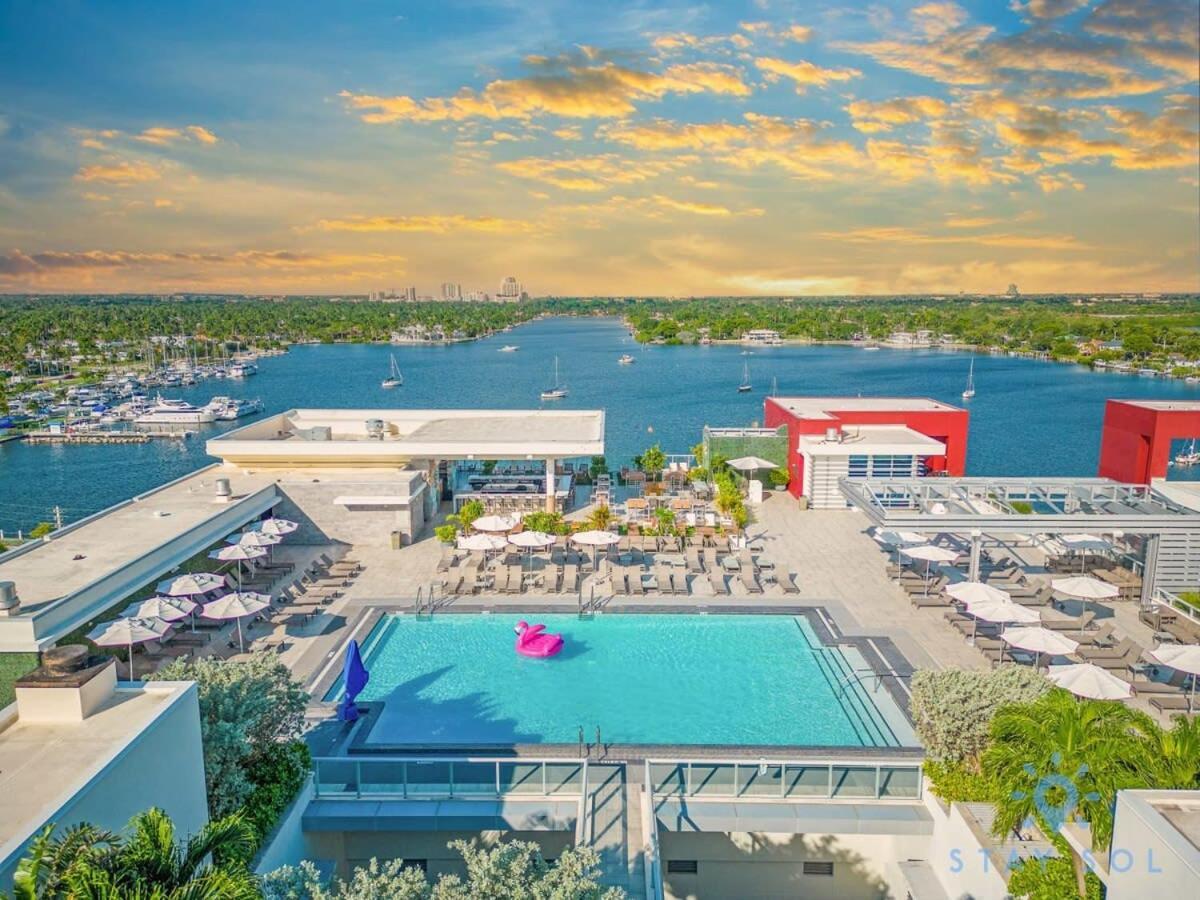 Rooftop Pool - Hot Tub - Gym - Near Appartement *