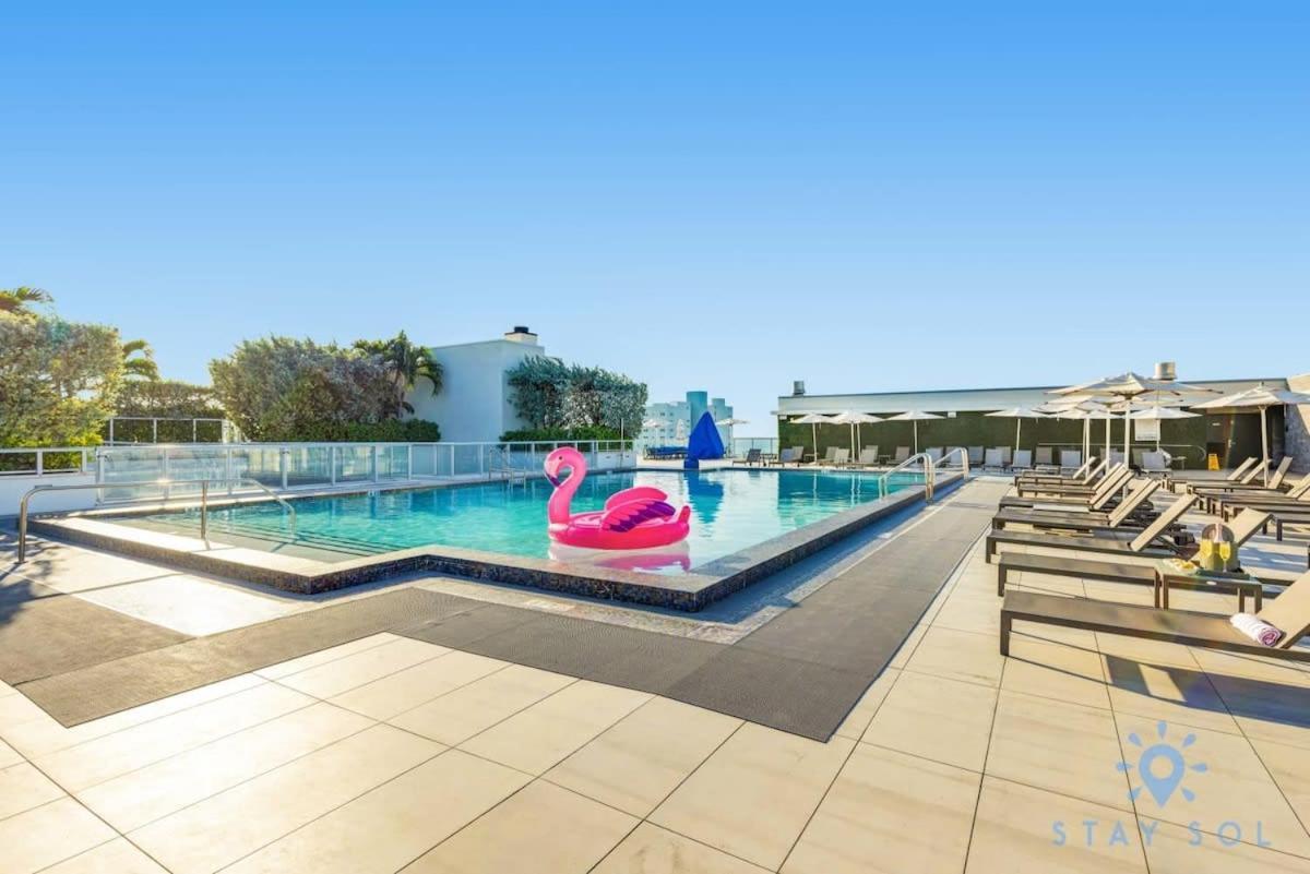 Rooftop Pool - Hot Tub - Gym - Near Appartement *