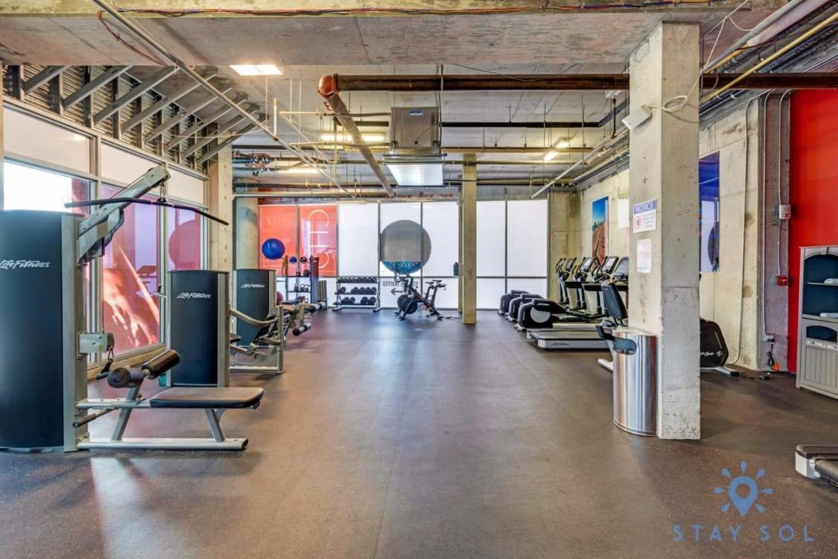 Rooftop Pool - Hot Tub - Gym - Near * Hollywood