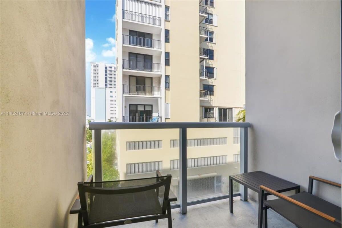 Appartement Rooftop Pool - Hot Tub - Gym - Near